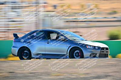 media/Oct-18-2025-Extreme Speed (Sat) [[d6d7e1fef1]]/Group 3 Purple/Session 3 (Turn 1)/